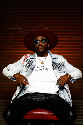 Soul Cypher Anthony Hamilton wears a meaningful message.&nbsp; - (Photo: Ser Baffo)