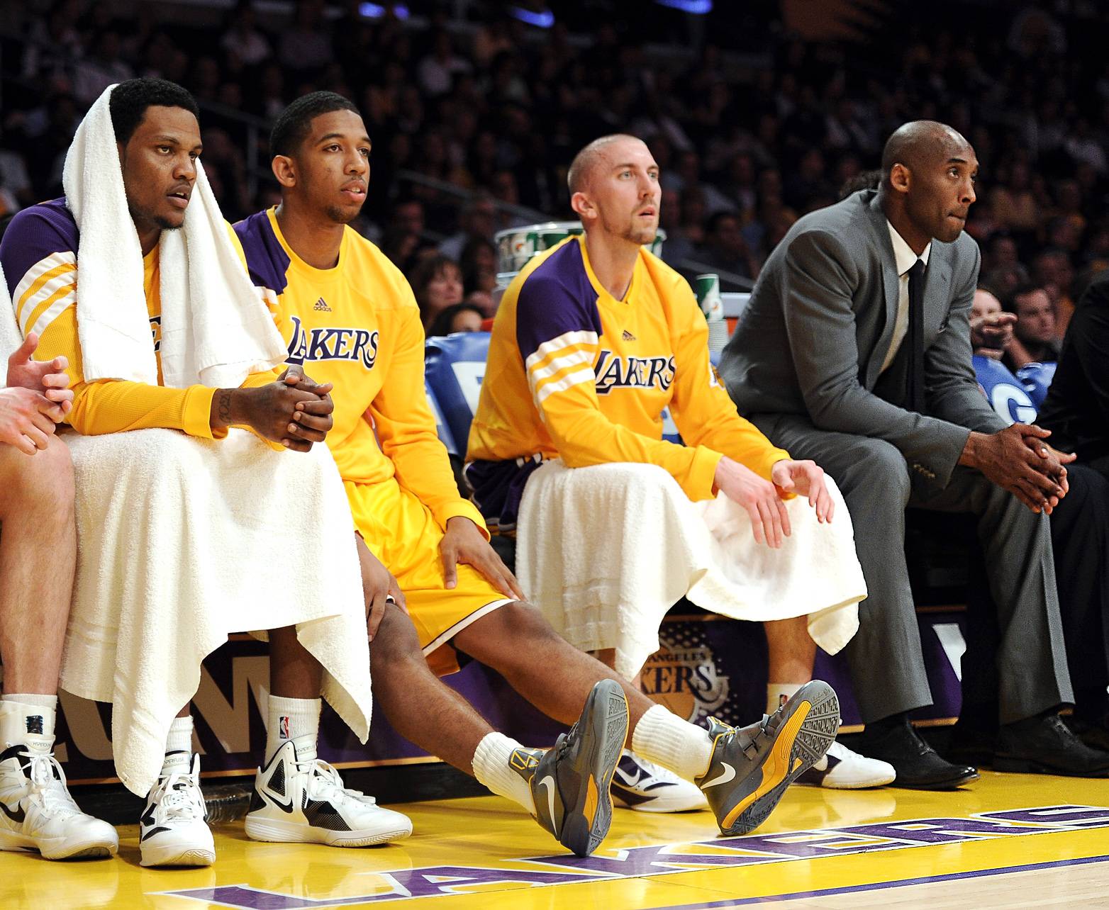 Lakers Suffer Without Kobe  - The Los Angeles Lakers soldier on without Kobe, University of Alabama’s championship trophy smashed, Sean Payton cut off from New Orleans Saints, plus more.—Britt Middleton  Kobe Bryant missed his sixth consecutive game with the Los Angeles Lakers on Tuesday. Without Bryant, who has been sidelined with a shin injury since April 7, the Lakers suffered a bitter 112-91 loss to the San Antonio Spurs, their worst of the season.(Photo: Harry How/Getty Images)