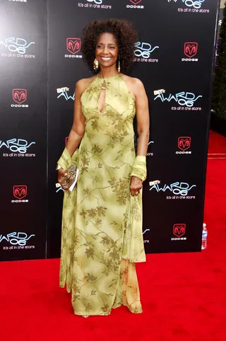 Margaret Avery - She may not be rocking the color purple but this singer-actress still looks regal in this teardrop-top dress. (Photo: SGranitz/WireImage.com)