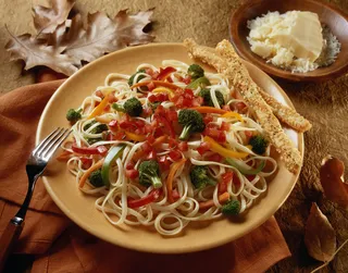 /content/dam/betcom/images/2012/041/Health/040612-health-meatless-monday-pasta-primavera.jpg