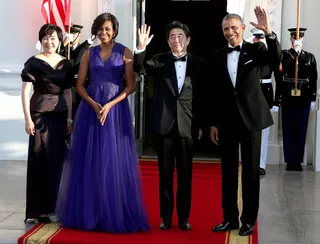 Arrival Ceremony - The Obamas welcome the Japanese prime minister and his wife after they arrived at the north portico of the White House. (Photo: Mark Wilson/Getty Images)