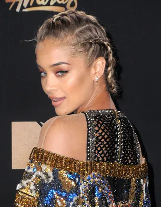 Jasmine Sanders - Jasmine Sanders styles her blonde locks with pulled back loose braids.(Photo: AdMedia / Splash News)