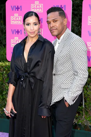 Julissa Bermudez and Maxwell - The snazzy couple attend the VH1's Dear Mama&nbsp;in Los Angeles. Maxwell said this on Instagram:&quot;Her mother is from the DR my mother is from Haiti. We are suppose to hate each other but love wins every time.&quot;(Photo: Rich Fury/Getty Images for VH1)