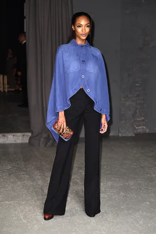 700005392AZ00025_Burberry_F