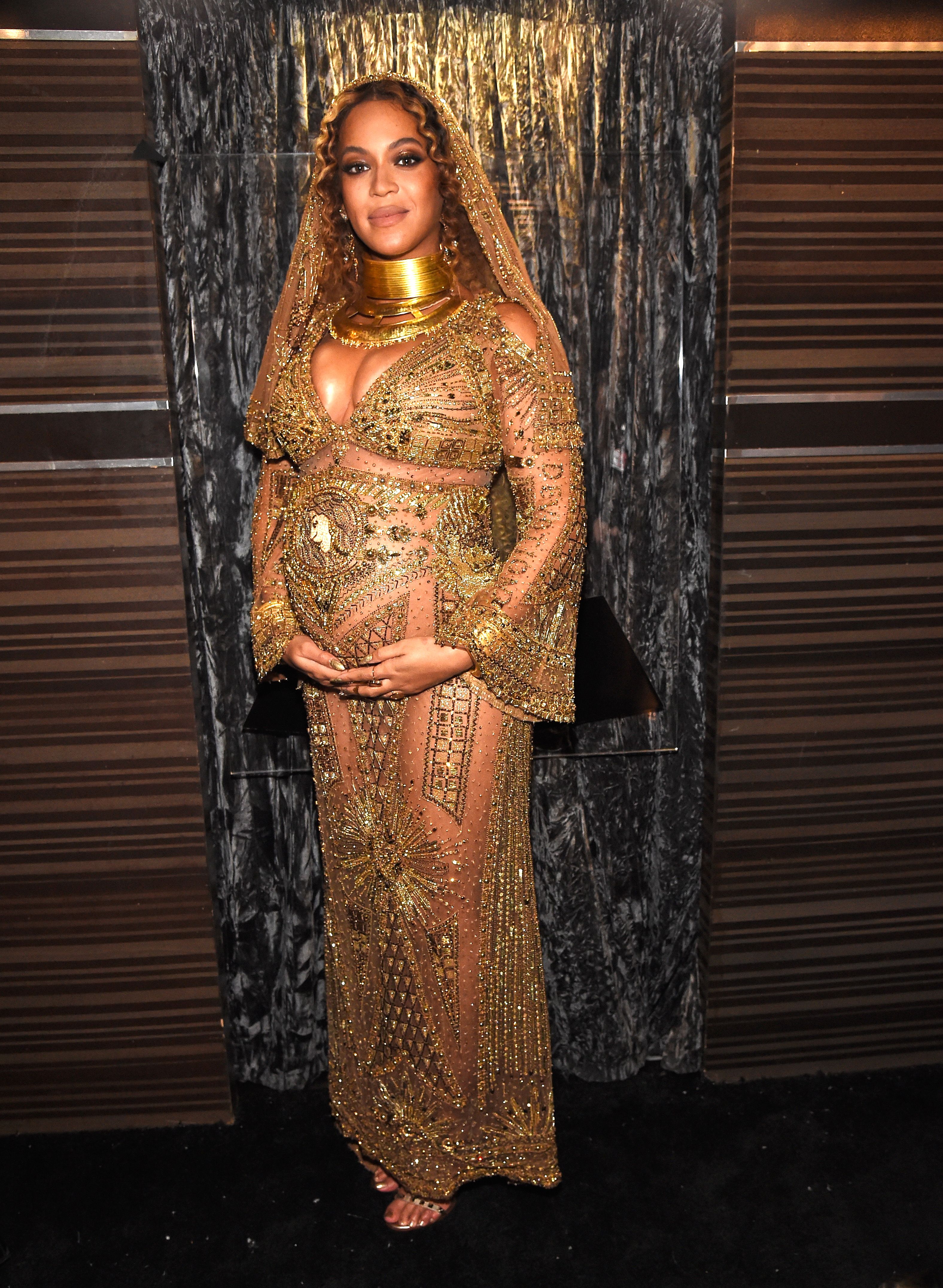 Beyoncé’s Grammy Performance - - Image 31 from Beyoncé Lets the Bump ...