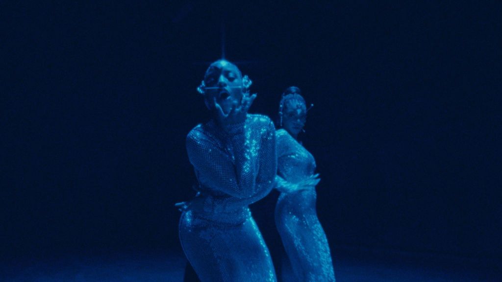 THE TONIGHT SHOW STARRING JIMMY FALLON -- Episode 1411A -- Pictured in this screengrab: Musical guest Chloe X Halle performs on February 24, 2021 -- (Photo By: NBC/NBCU Photo Bank via Getty Images)