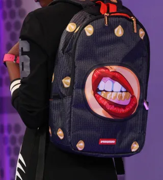 Muah! - (Photo:&nbsp; Bennett Raglin/BET/Getty Images)