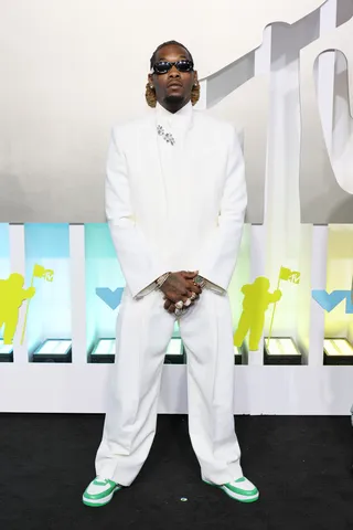 082822-style-2022-mtv-video-music-awards-red-carpet-offset.jpg