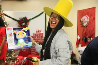 Walmart Making Christmas Better f. Erykah Badu at the Martin Luther King, Jr. Community Center on Nov. 9, 2016. (Photo: Peter Larsen/BET/Getty Images)