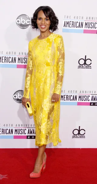 Kerry Washington - The Scandal actress' bright yellow dress and matching clutch definitely popped on the red carpet. (Photo: Thomas Janssen, PacificCoastNews.com)