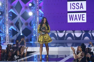 Can't Deny Her Waviness! Kash Doll Takes Home The Award for Issa Wave - (Photo: Bennett/Raglin/Getty Images)