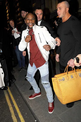 Floyd Mayweather Jr. - Floyd Mayweather Jr.&nbsp;was spotted out and about in London. (Photo: WENN.com)
