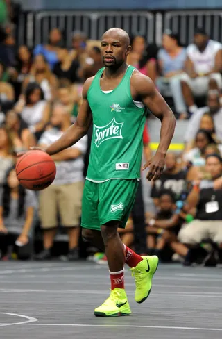 Pretty Boy Baller - Floyd Mayweather Jr. shows that his athletic talent translates well beyond the ring. (Photo: Noel Vasquez/BET/Getty Images for BET)