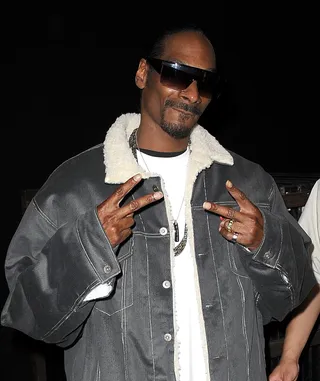 /content/dam/betcom/images/2011/06/Celebs-6.16-6.30/062811-celebs-snoop-dog.jpg
