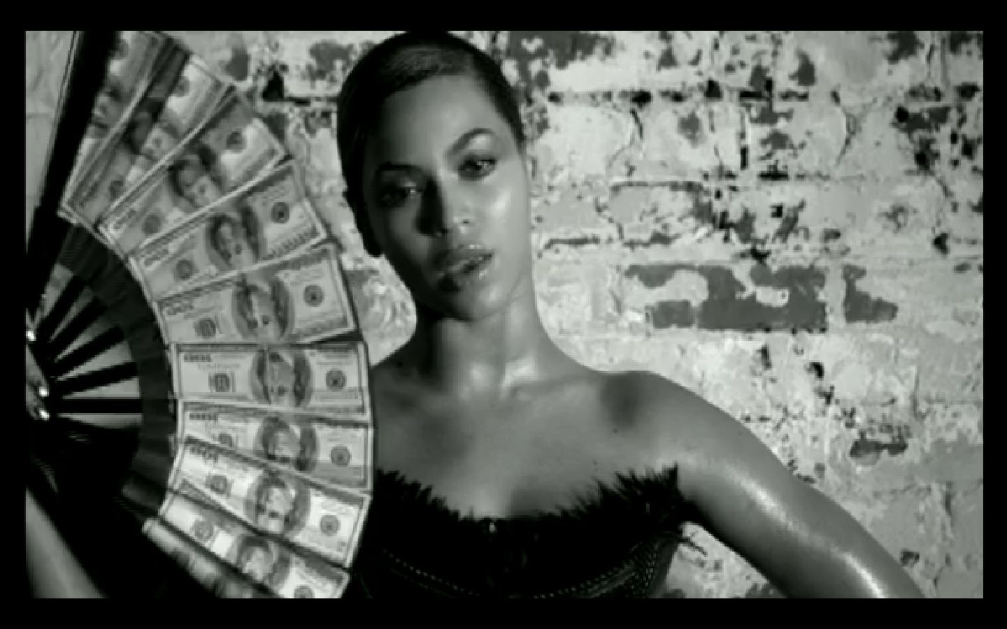 Beyoncé - “Diva” - Image 13 from Beyoncé Video Playlist | BET