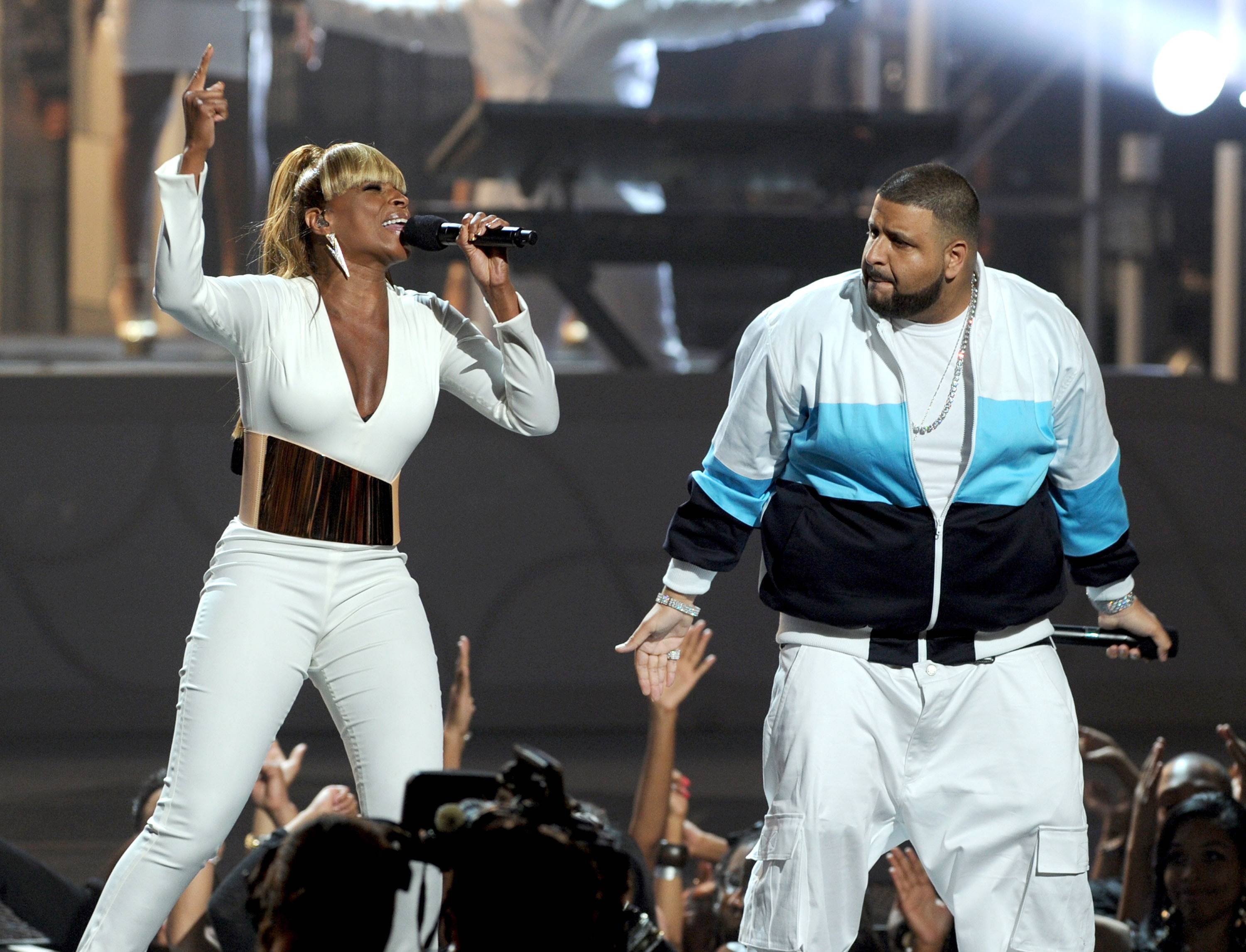 Mary J. Blige and DJ Khaled\r - MJB came in with the old and went out with the new. The Queen debuted her new single “It Ain't Over Til It’s Over” featuring Jadakiss and DJ Khaled.\r&nbsp;\r2011 BET Awards The Shrine Auditorium on June 26, 2011 Los Angeles, California.\r&nbsp;\rPhoto: Kevin Winter/Getty Images