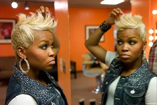 Blonde Ambition - Natasha Mosley's dancer getting ready backstage at 106 &amp; Park.&nbsp;(Photo: John Ricard / BET)