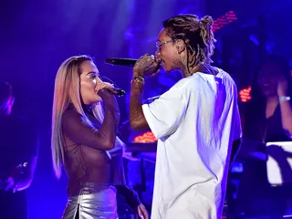 R and W - Rumored new couple&nbsp;Rita Ora and&nbsp;Wiz Khalifa perform onstage at the El Rey in Los Angeles.(Photo: Kevin Winter/Getty Images For BTPR)