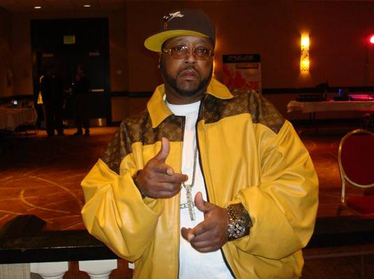 The Drama King Is In The Building! - DJ Kay Slay minutes before the DJ Panel Discussion.