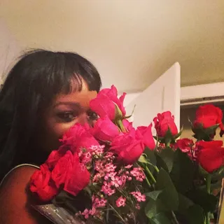Azealia Banks, @azealiabanks - The Broke With Expensive Taste rapper got a nice surprise on V-Day. "Flowers on my doorstep. I can't even..." she wrote.  (Photo: Azealia Banks via Instagram)