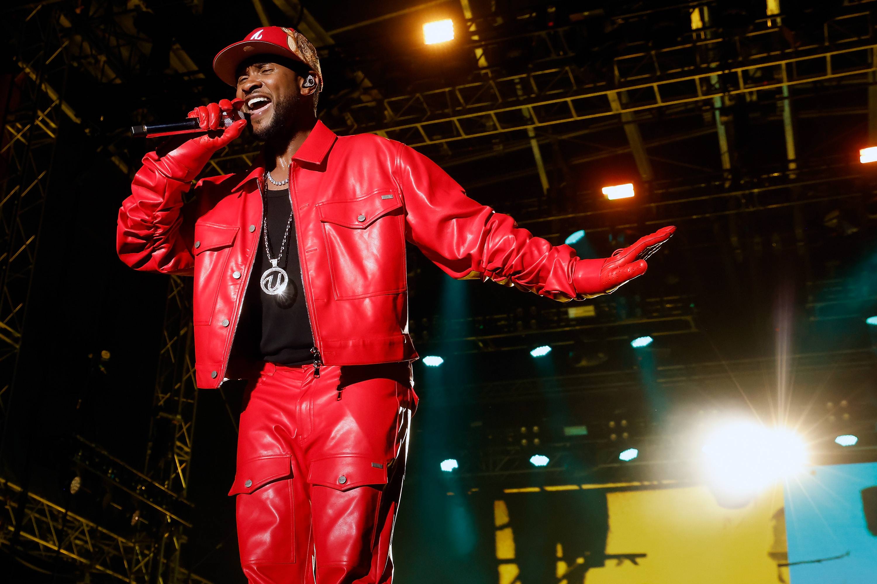 PHILADELPHIA, PENNSYLVANIA - JUNE 04: Usher performs during the 2023 The Roots Picnic at The Mann on June 04, 2023 in Philadelphia, Pennsylvania. (Photo by Taylor Hill/Getty Images for Live Nation Urban)
