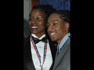 Lil JJ - Actor/comedian Lil JJ took a moment to pose with a fan at the Youth ball. (Photo by Tracy Stokes)