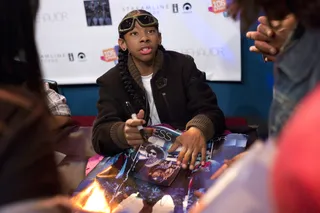 What's Your Name? - Ray Ray gets his John Hancock on at BET's 106 &amp; Park.(Photo: John Ricard/BET)