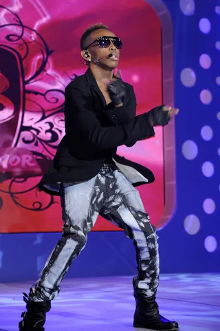 Let Me Lead - Prodigy warms up on set at BET's 106 and Park (Photo: John Ricard/BET)