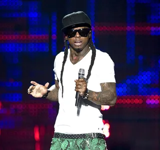 /content/dam/betcom/images/2011/04/Music-4.1-4.15/040711-music-lil-wayne-visa.jpg