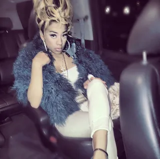 Try Her - Sitting pretty looks good on Keyshia.   (Photo: Keyshia Cole via Instagram)