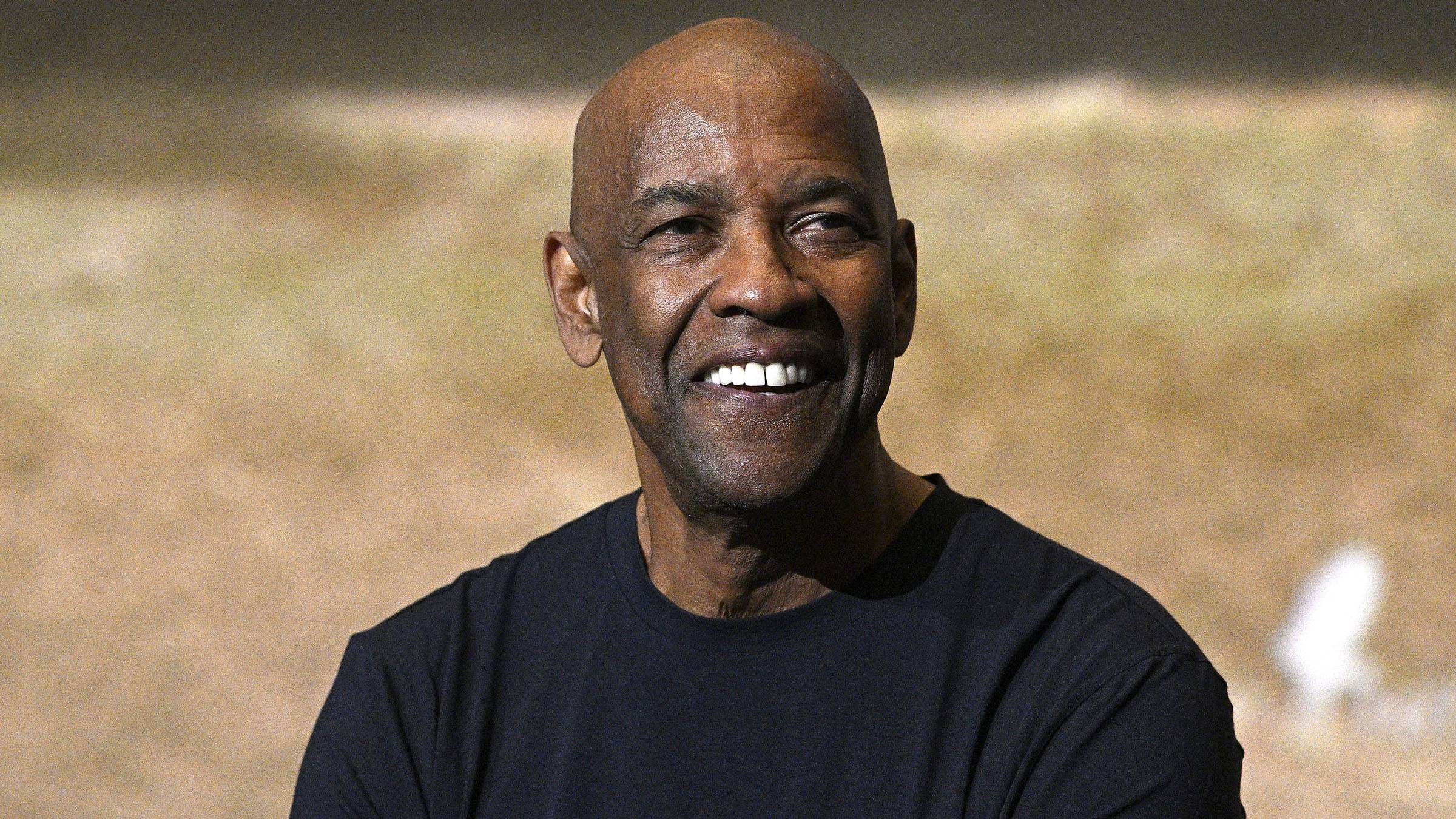 Denzel Washington Talks About Going 'Full on the Lips' with Male Co-Star in  'Gladiator II' | News | BET