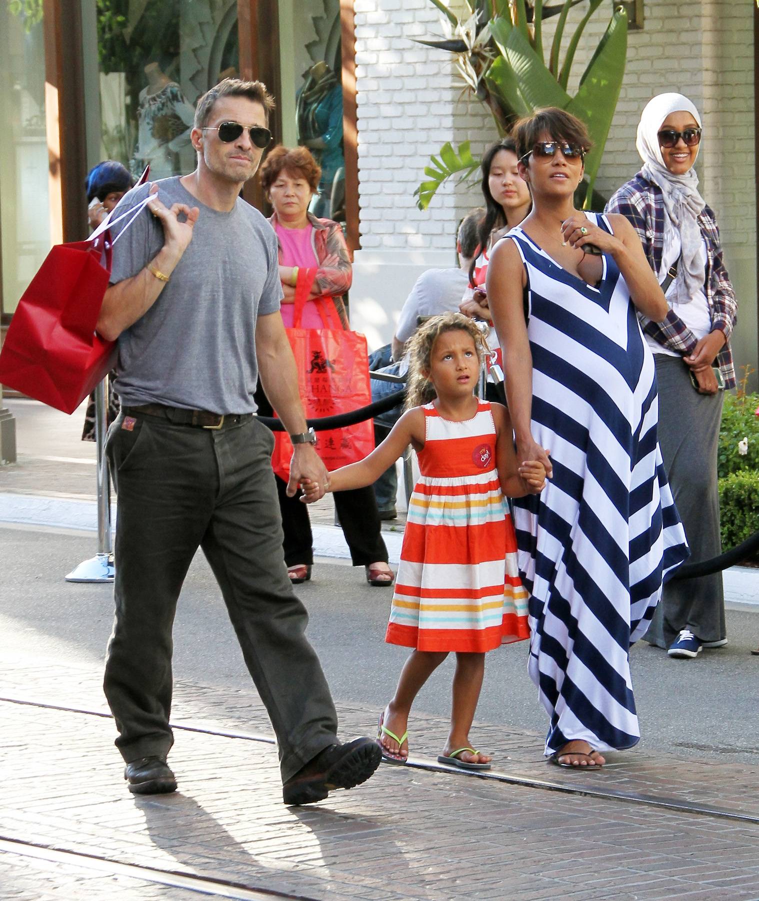 Halle Berry Nahla Aubry Olivier Martinez Out and About Los Angeles