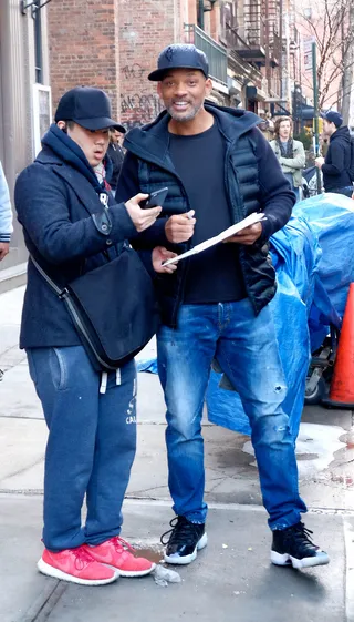 Will at Work - Will Smith&nbsp;was spotted on the set of Collateral Beauty in New York City.(Photo: TNYF/WENN.com)