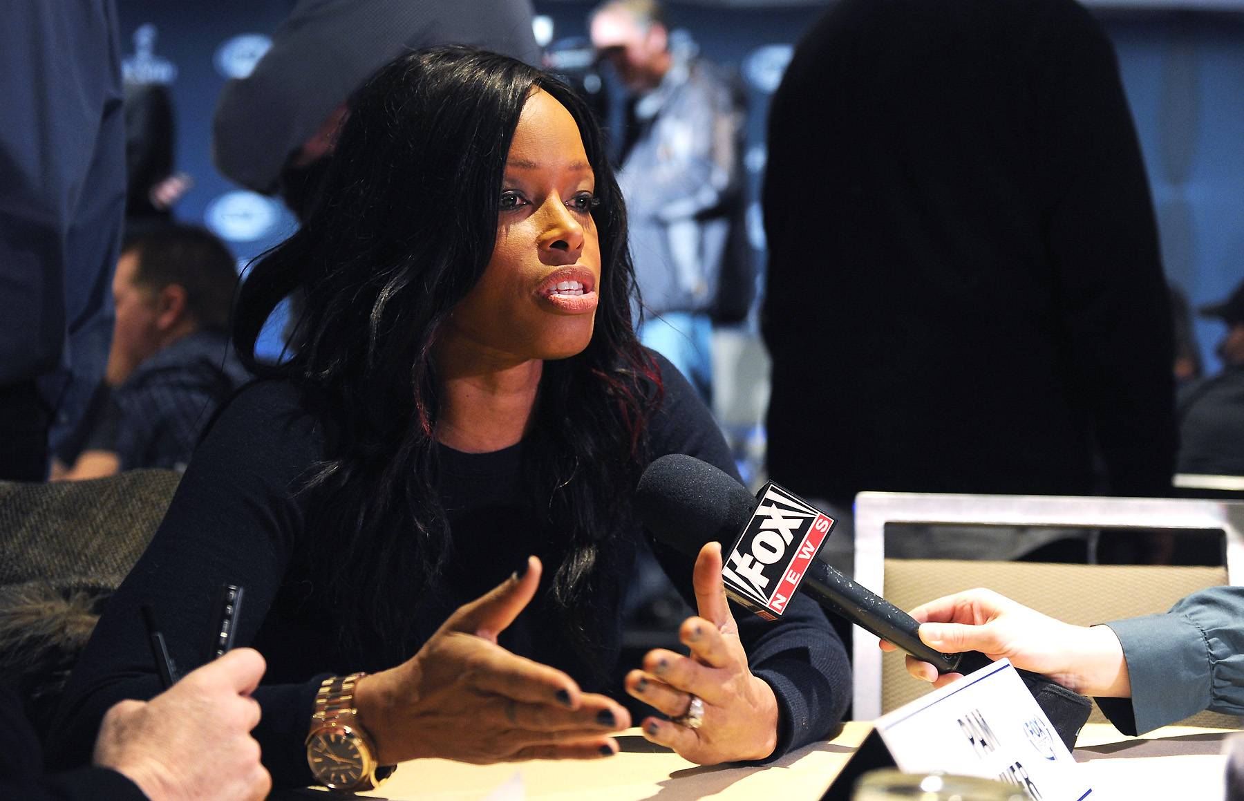 Pam Oliver, Erin Andrews, Fox Sports, Troy Aikman, Joe Buck