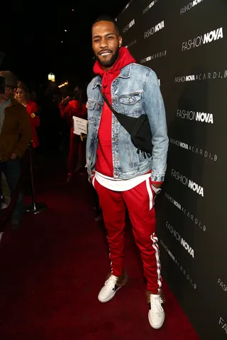 775251568CC00054_Fashion_No