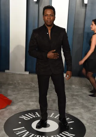 Leslie Odom Jr. - Leslie Odom Jr. looks proud in a tailored black suit at the 2020 Vanity Fair Oscar Party.(Photo by John Shearer/Getty Images) (Photo by John Shearer/Getty Images)