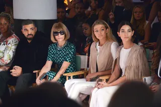 Vogue Is Calling - Drake sits next to Vogue editor-in-chief Anna Wintour at the Serena Williams Signature Statement by HSN show during New York Fashion Week.(Photo: Grant Lamos IV/Getty Images)