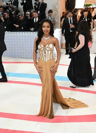 050123-style-met-gala-Yara Shahidi.jpg