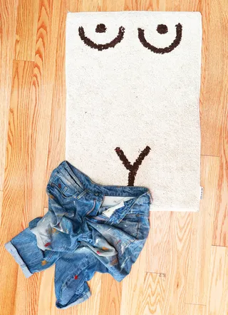 (Photo: Meredith Andrews) - "Right now I am so into the relaxed fit style, that high-waisted, button-to-your-belly-button-fit. You have some room to roll around if you want to. I think I like it because it brings that cozy comfortable feeling but then you can throw on a super sexy top and take it to a whole other level."&nbsp;