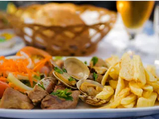 Piling It On - You’re on your own, able to eat whatever you want. That doesn’t mean you have to. To keep the off the pounds, avoid second helpings. Don’t pile on the french fries, ice cream and other unhealthy items that might be offered as part of your meal plan.