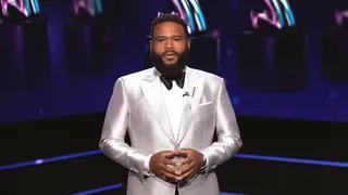 Anthony Anderson looked dapper in a tailored suit. - (Photo by BET Digital)