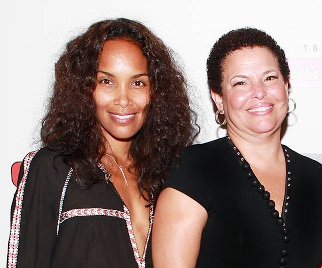 Mara Brock Akil, Debra Lee