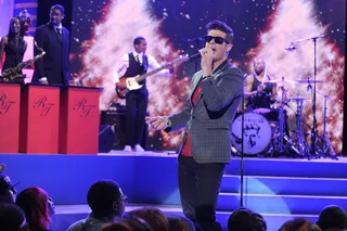 &quot;White Christmas&quot; - With Robin Thicke. (Photo: John Ricard / BET)