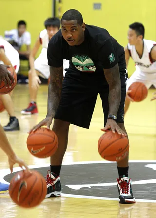 /content/dam/betcom/images/2011/07/Sports/072711-sports-carmelo-anthony.jpg