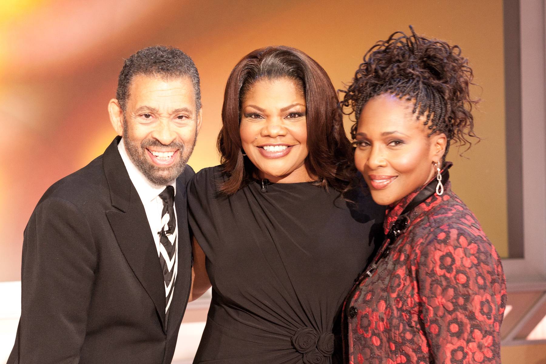 Star Power - The most sassy and most classy does a quick pose with the two Hollywood legends. &nbsp;(Photo: Darnell Williams/BET)