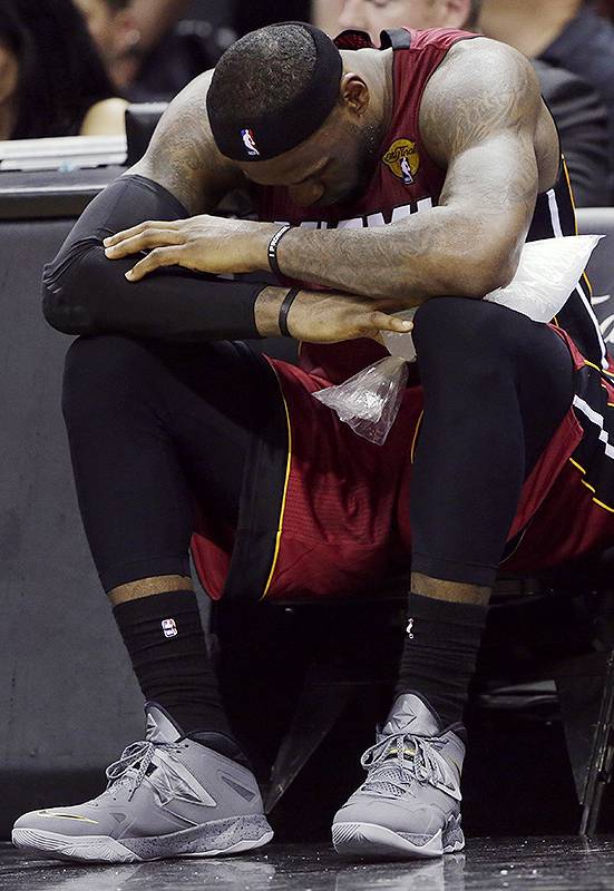 LeBron James, cramps, San Antonio Spurs, Miami Heat, NBA Finals