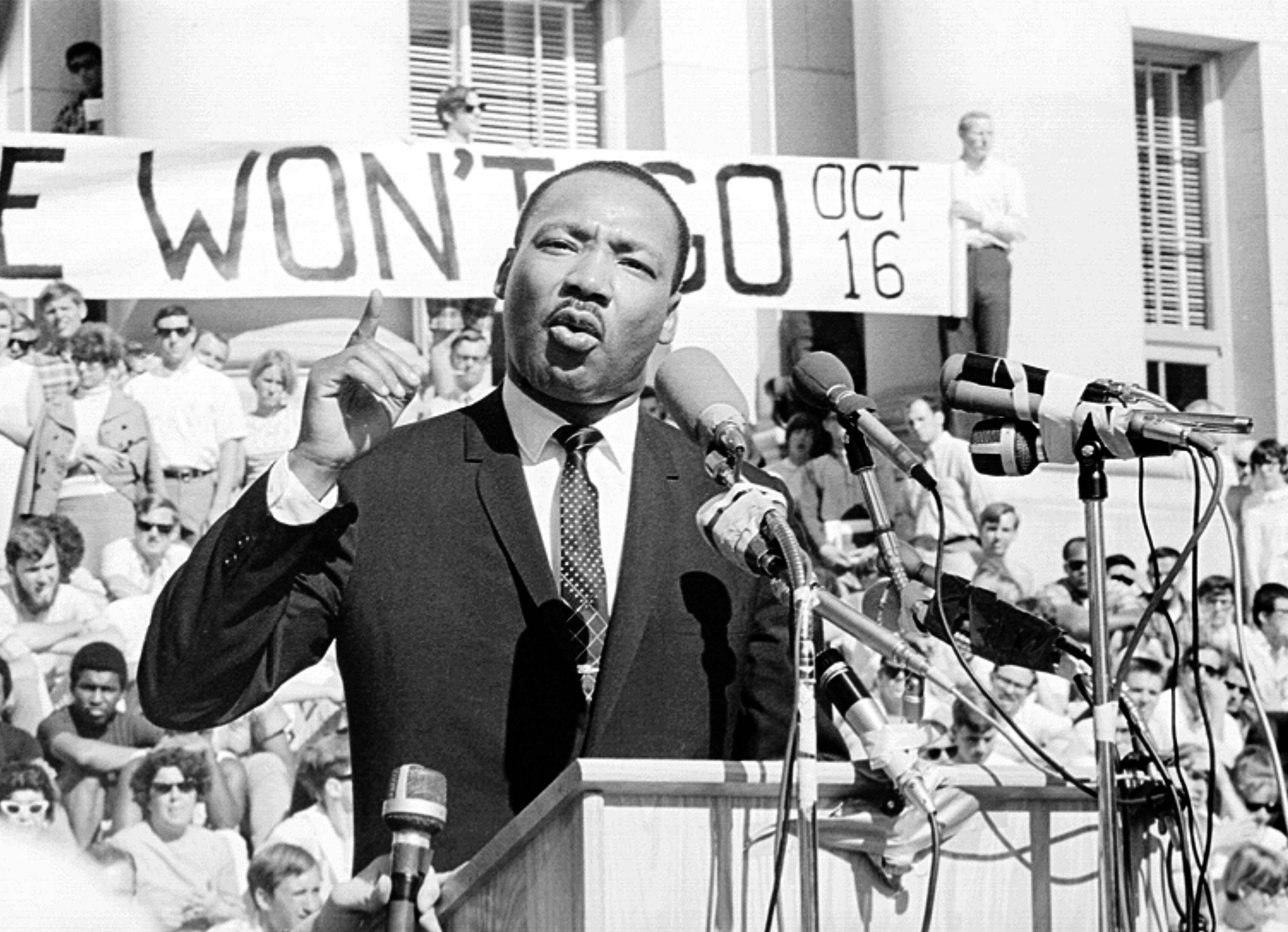 Civil rights leader Reverend Martin Luther King, Jr. delivers a speech to a crowd of approximately 7,000 people on May 17, 1967 at UC Berkeley's Sproul Plaza in Berkeley, California. (Photo by Michael Ochs Archives/Getty Images)