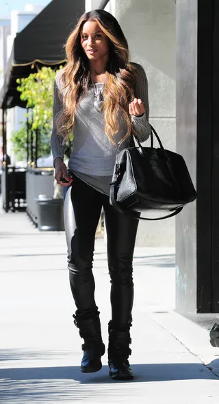 Fabulous Life\r - Ciara is all smiles after leaving a midday lunch with friends at the Cheesecake Factory in Beverly Hills. (Photo: Fame Pictures)