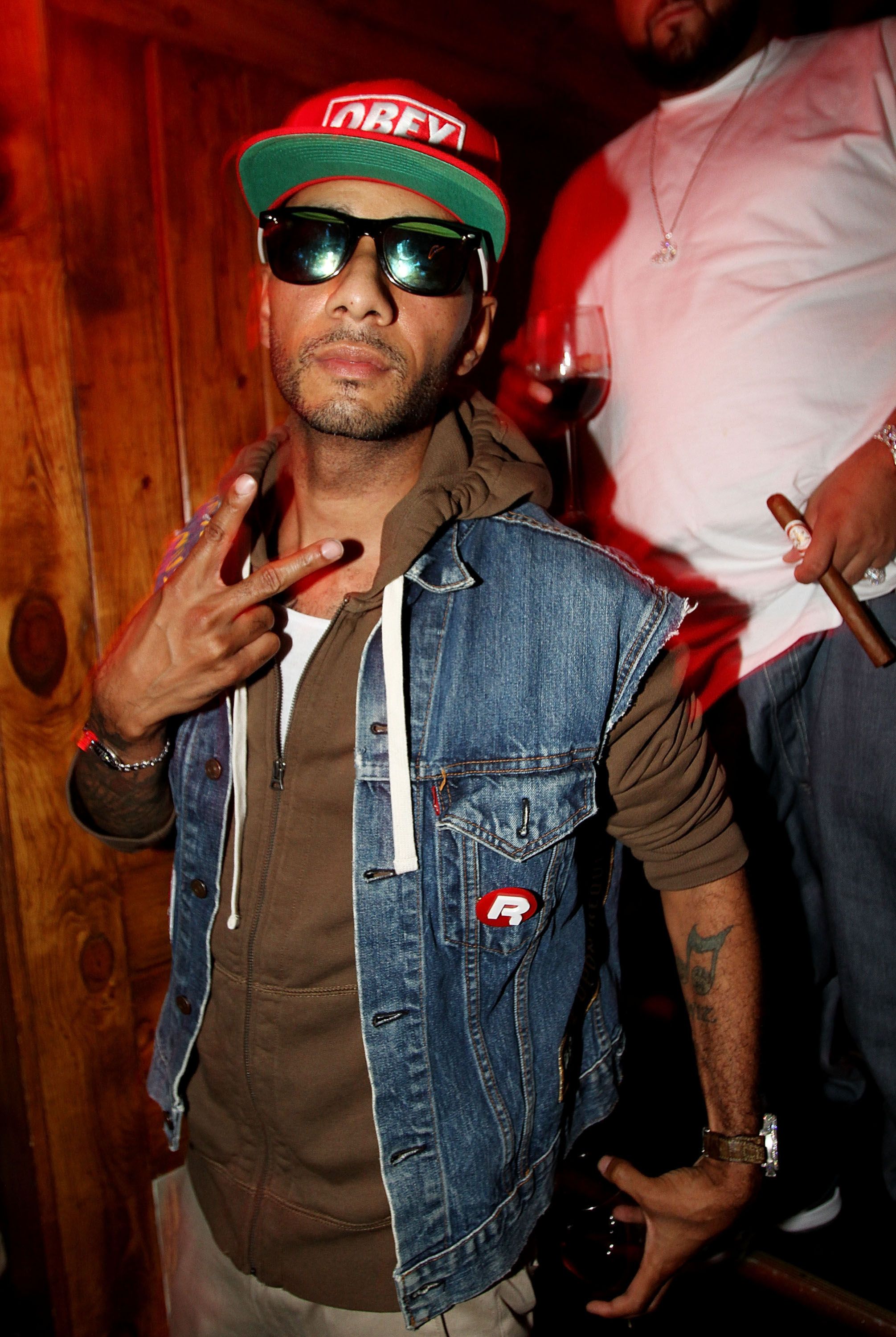 Swizz Beatz (@TheRealSwizzz) - TWEET: In studio with THE DOG feel like 98 wow!!!! Swizzy tweets from the stu with X, before hitting up 106 and Park to debut the dog's new video "Last Hope."&nbsp;(Photo: Marc Andrew Deley/Getty Images for VEVO)