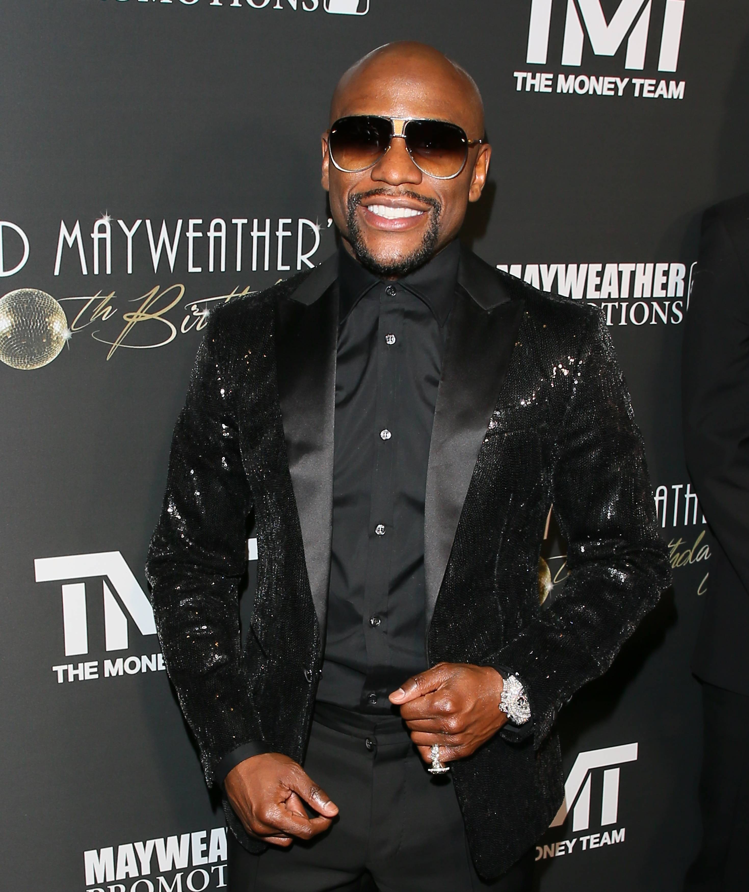 Floyd Mayweather Jr. Debuts His Freshly Groomed Hair